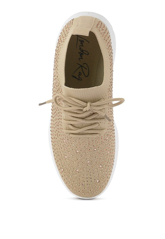 Zapatillas deportivas con cordones y adornos de tachuelas Elizha