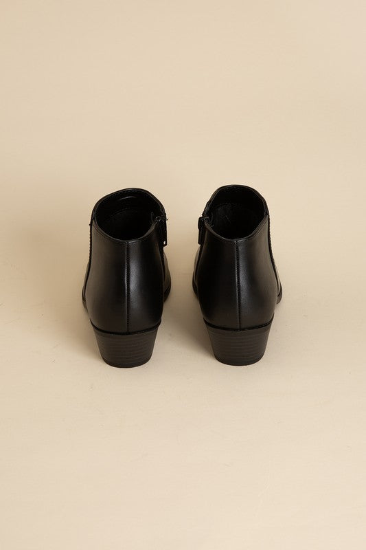 Black Mug Ankle Boots
