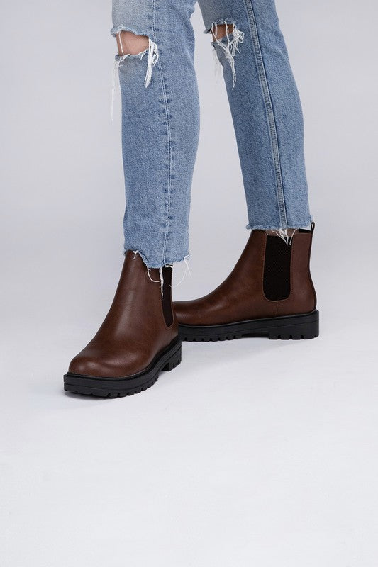 Cognac Paden Casual Booties