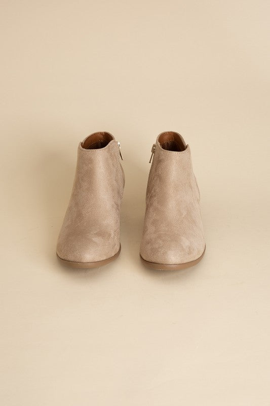 Wheat Mug Ankle Boots