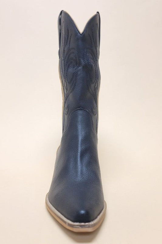 BLACK WESTERN BOOTS