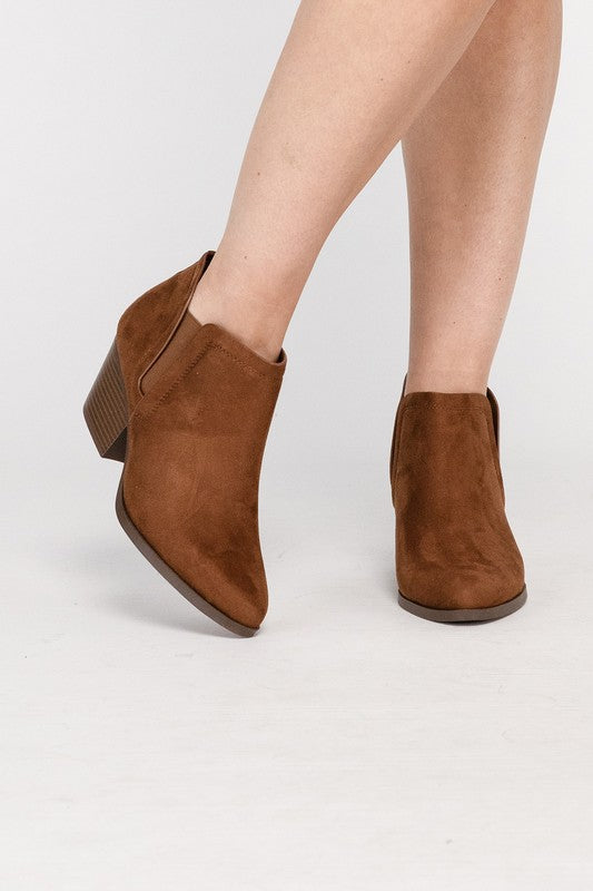 Cognac GWEN Suede Ankle Boots
