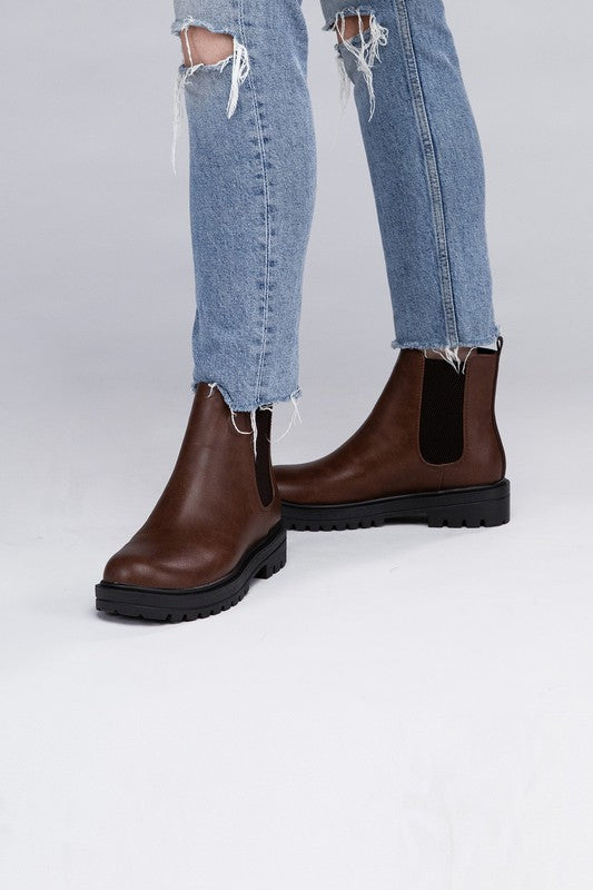 Cognac Paden Casual Booties