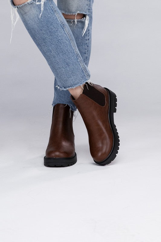 Cognac Paden Casual Booties
