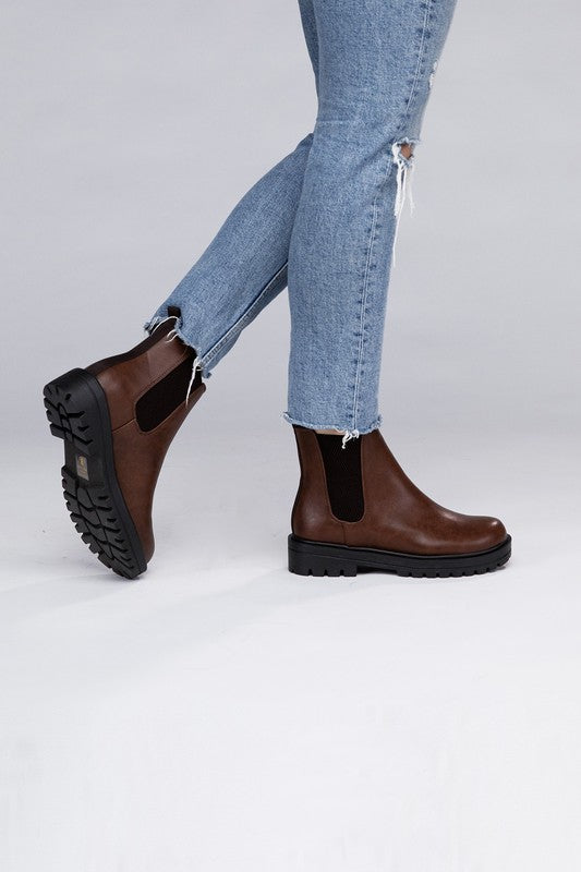 Cognac Paden Casual Booties