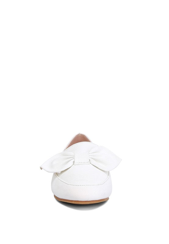 Mocasines con lazo adornado Waveney
