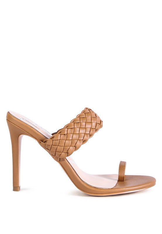 Mocca HIGH PERKS WOVEN STRAP TOE RING SANDALS