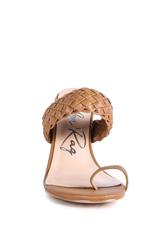 Mocca HIGH PERKS WOVEN STRAP TOE RING SANDALS