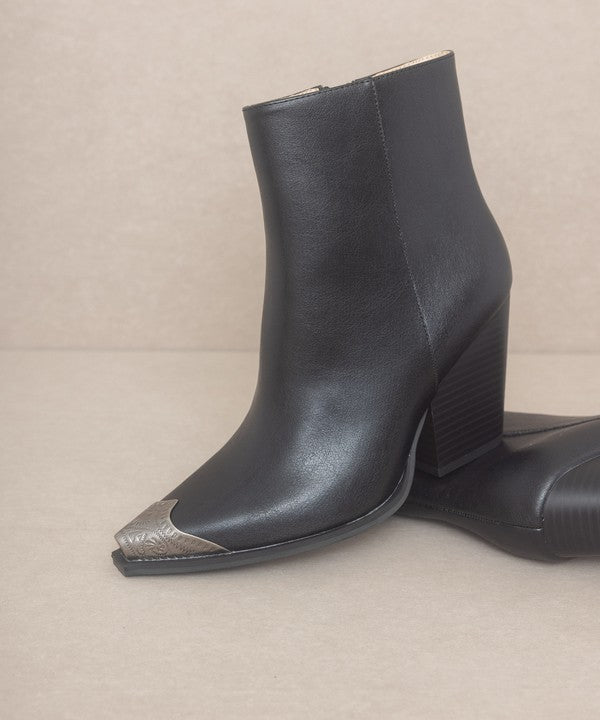 Black OASIS SOCIETY Zion - Bootie with Etched Metal Toe