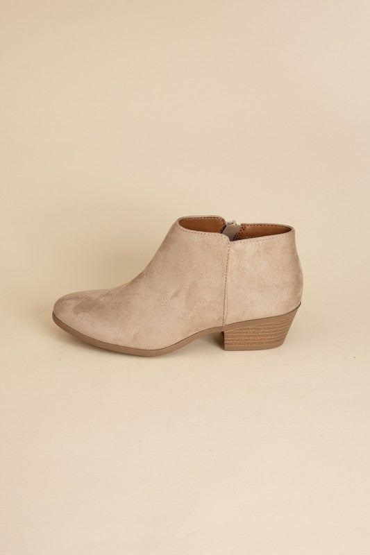 Wheat Mug Ankle Boots