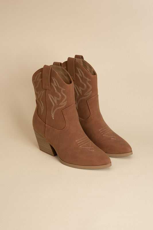 Blazing Western Pointed Toe Booties